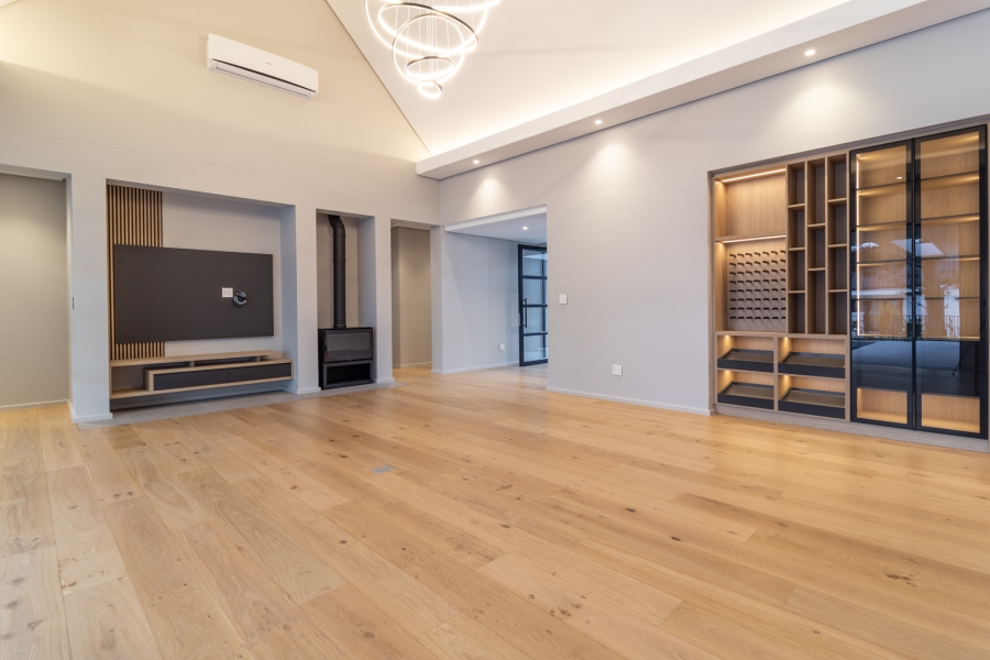 4 Bedroom Property for Sale in Pearl Valley at Val de Vie Western Cape